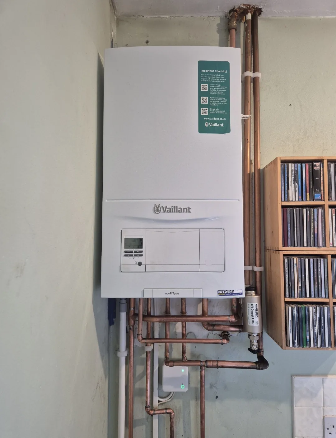New Worcester boiler fitted in a utility cupboard in Ayrshire